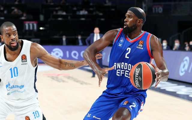 chris singleton anadolu efes istanbul eb20